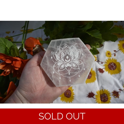 Selenite Hexaganol Lotus Disc